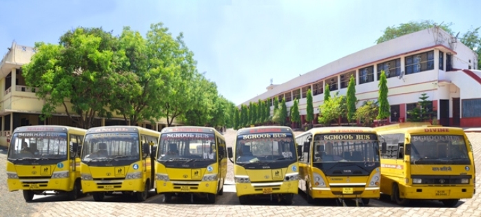 School buses and campus